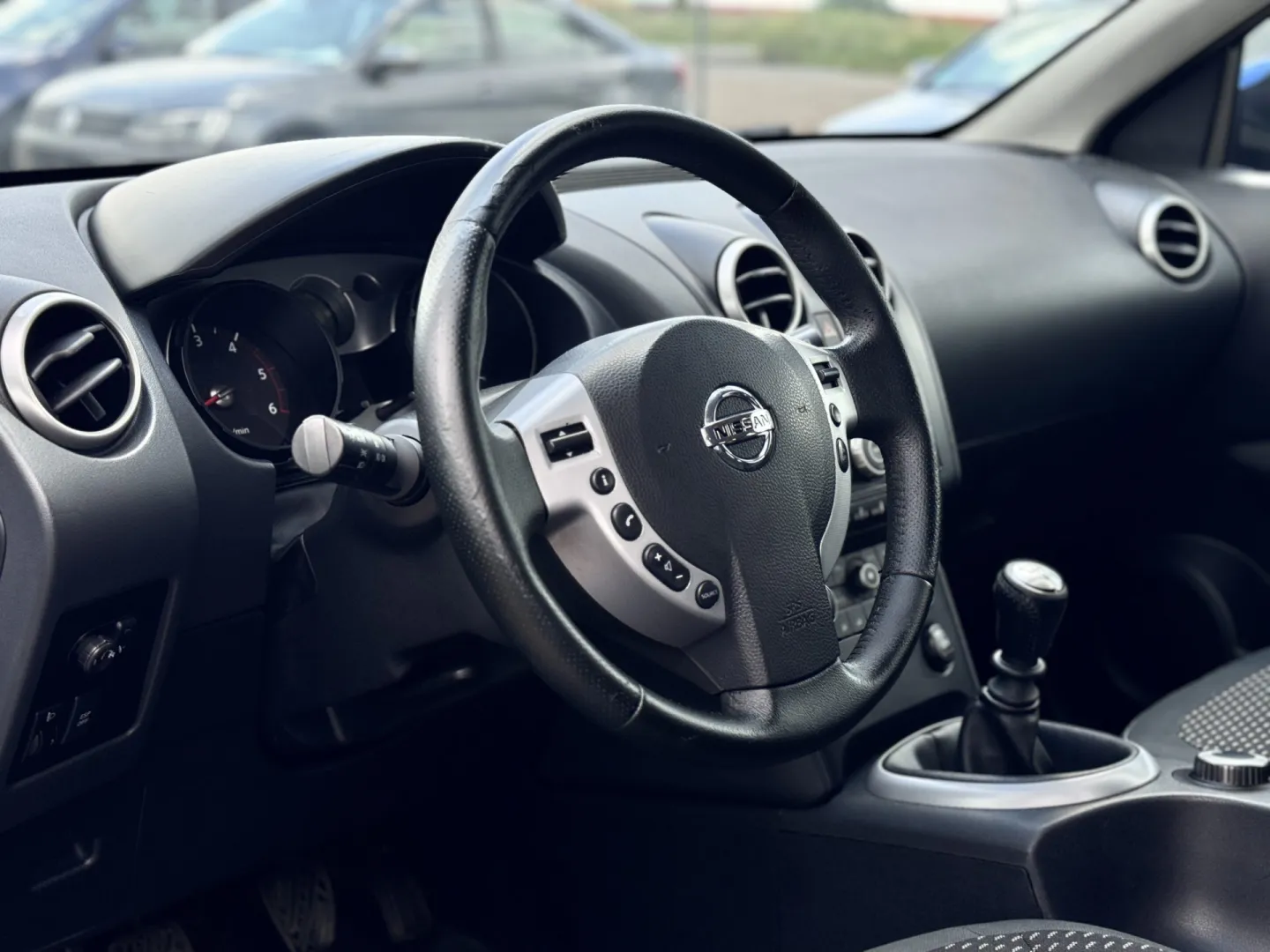 Cumpara/ Vinde online Nissan Qashqai 2007 SH, la cel mai bun pret pentru tine!
