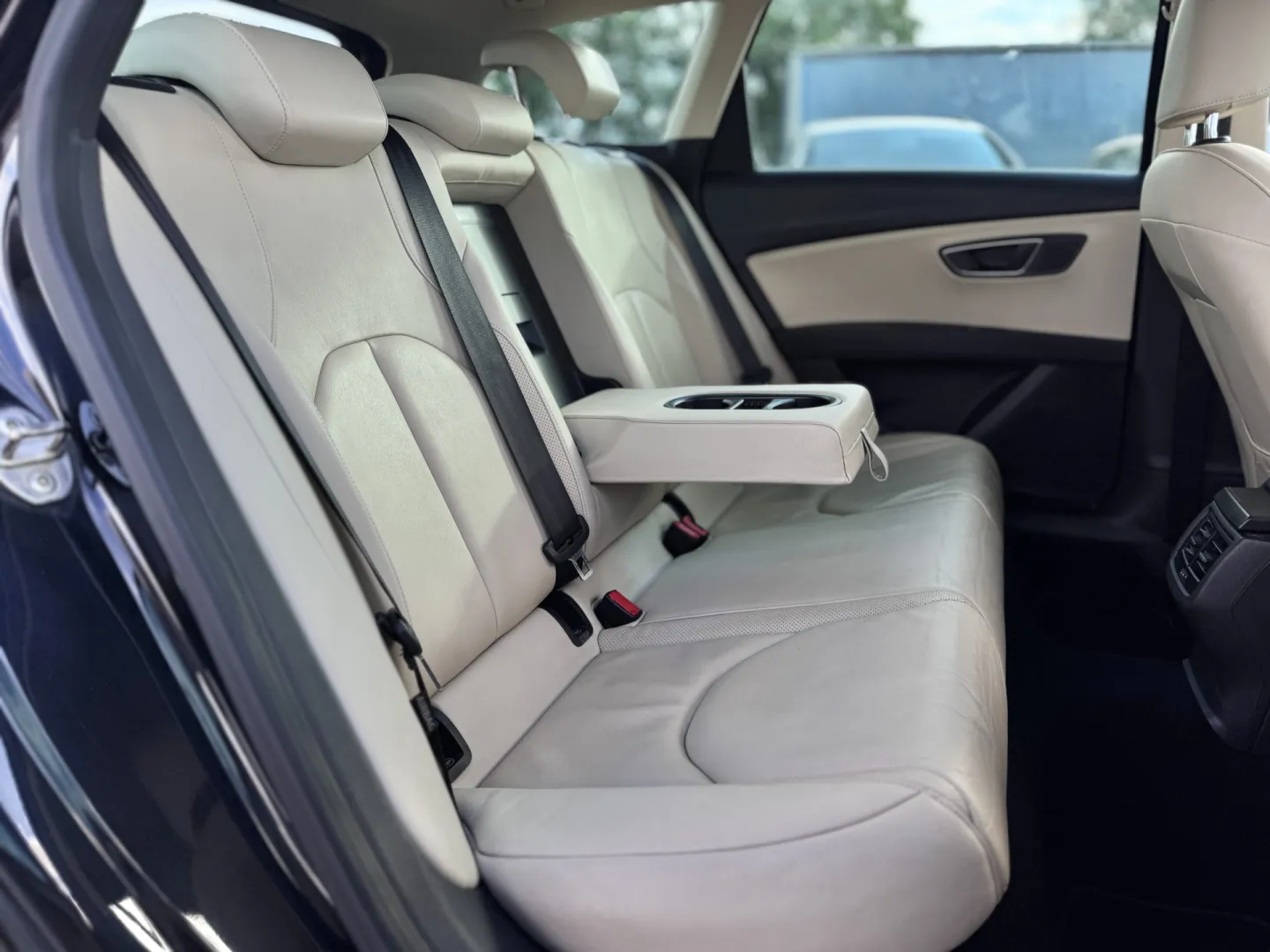 Cumpara/ Vinde online Seat Leon 2014 SH, la cel mai bun pret pentru tine!