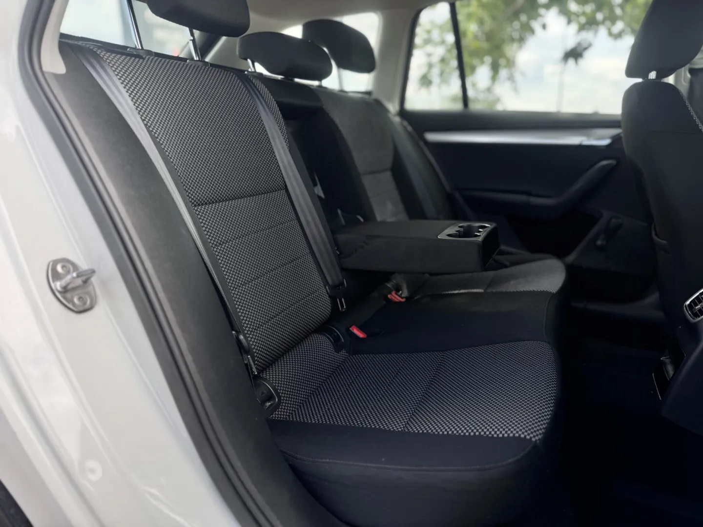 Cumpara/ Vinde online Skoda Octavia 2016 SH, la cel mai bun pret pentru tine!