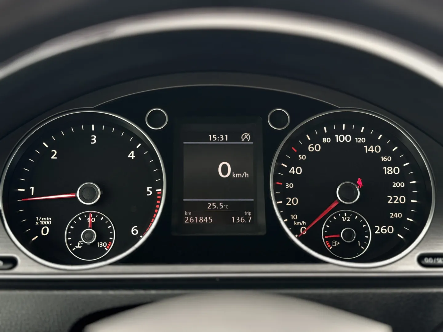 Cumpara/ Vinde online Volkswagen Passat 2010 SH, la cel mai bun pret pentru tine!