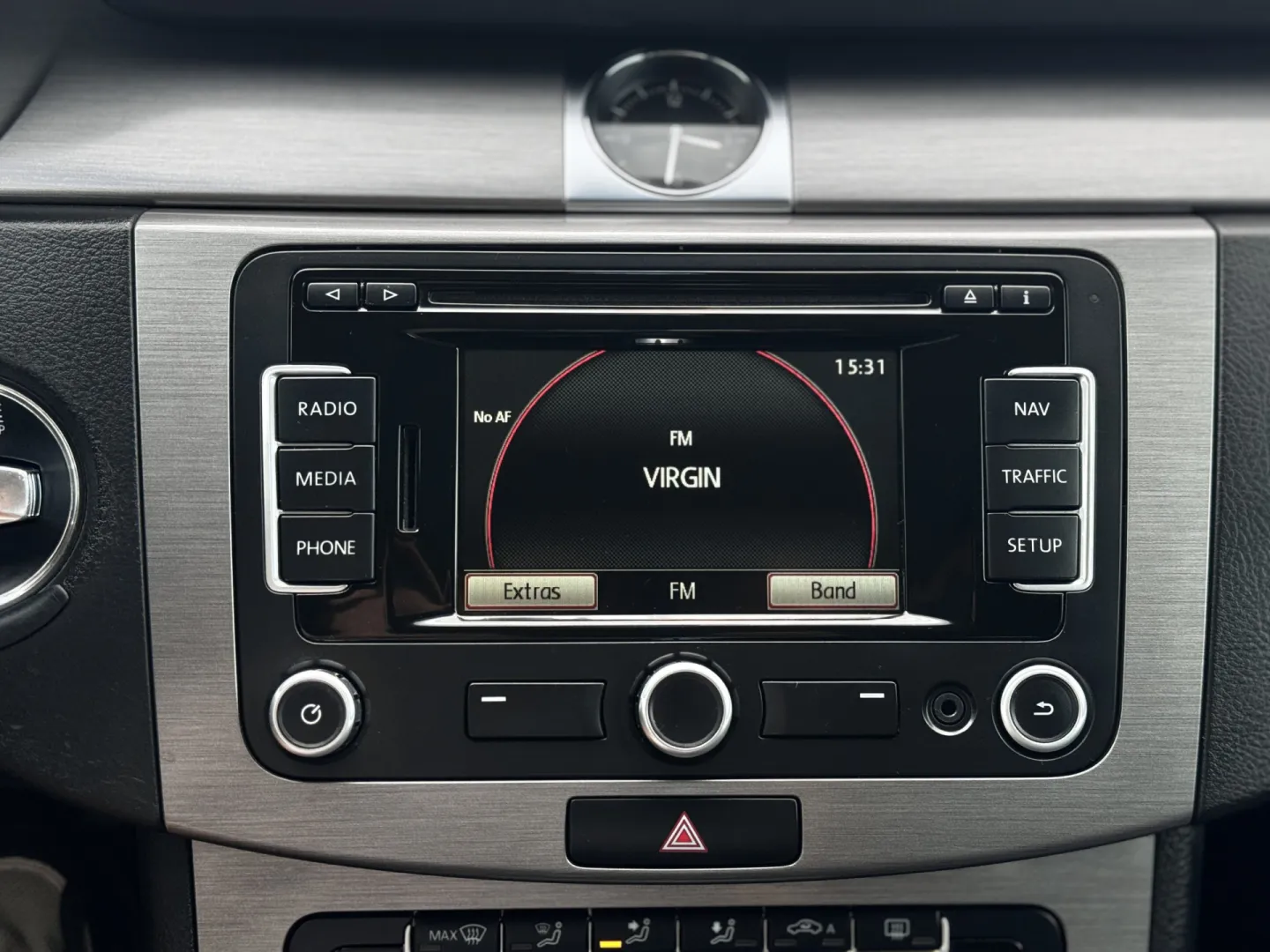 Cumpara/ Vinde online Volkswagen Passat 2010 SH, la cel mai bun pret pentru tine!