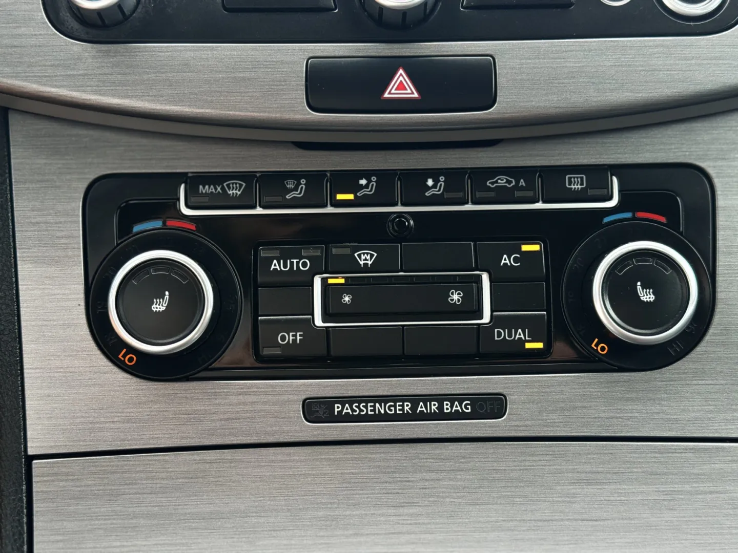 Cumpara/ Vinde online Volkswagen Passat 2010 SH, la cel mai bun pret pentru tine!