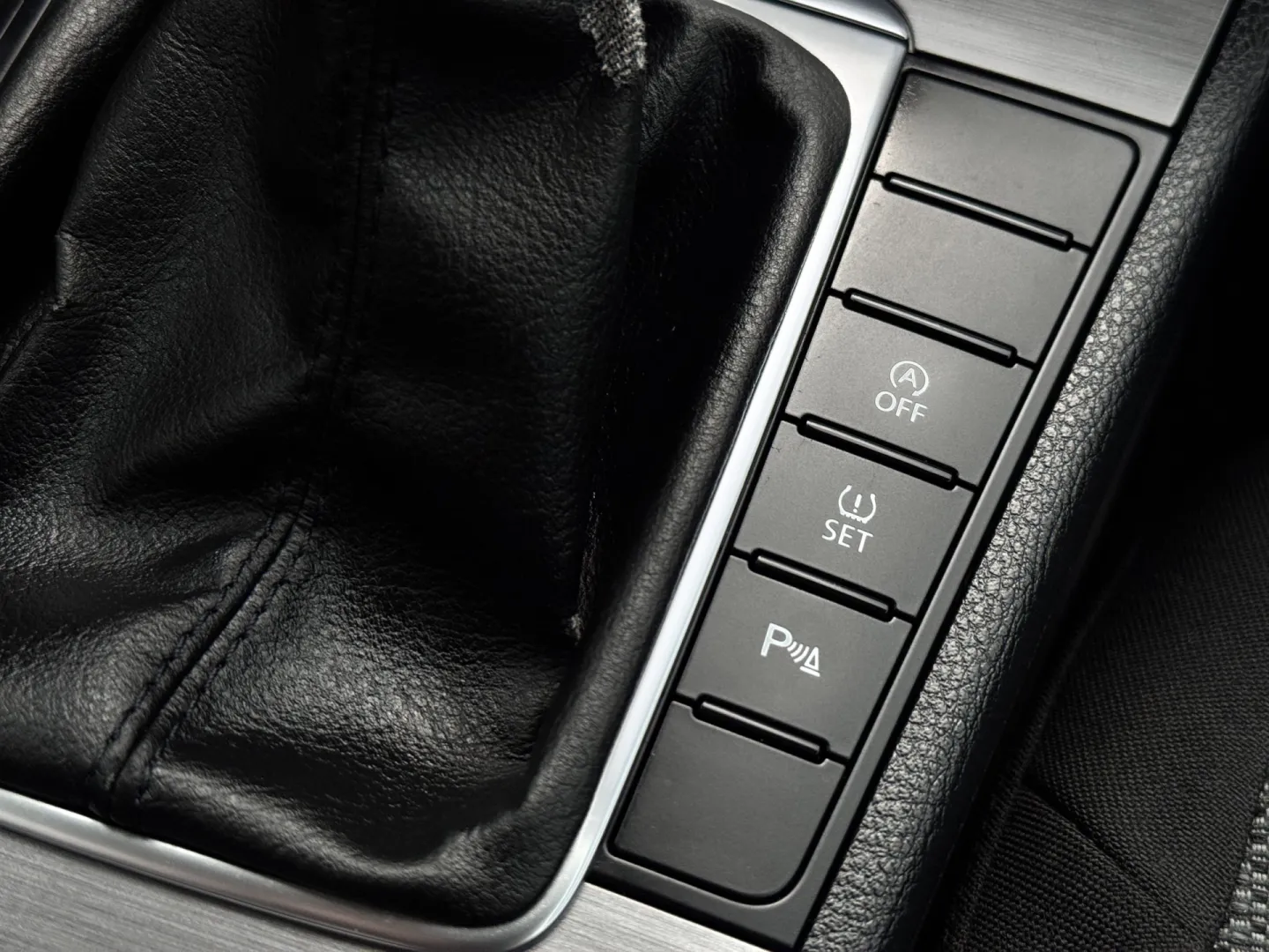 Cumpara/ Vinde online Volkswagen Passat 2010 SH, la cel mai bun pret pentru tine!
