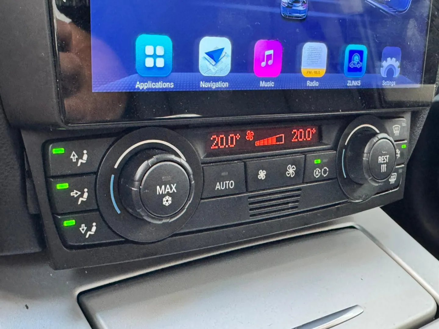 Cumpara/ Vinde online BMW 320 2010 SH, la cel mai bun pret pentru tine!