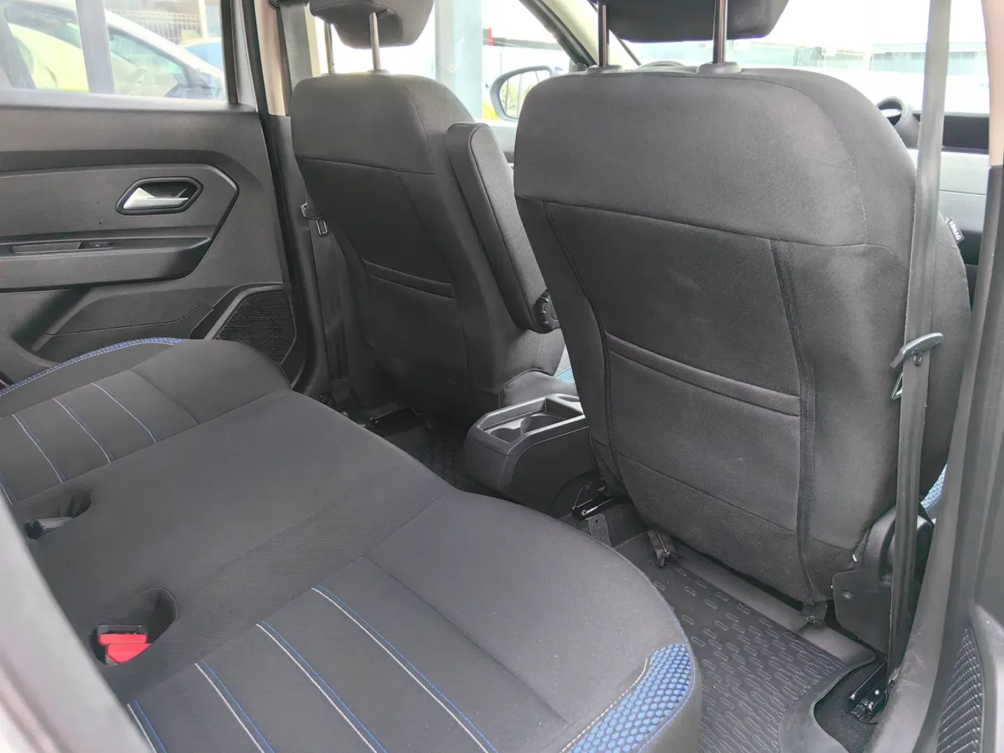 Cumpara/ Vinde online Dacia Duster 2021 SH, la cel mai bun pret pentru tine!