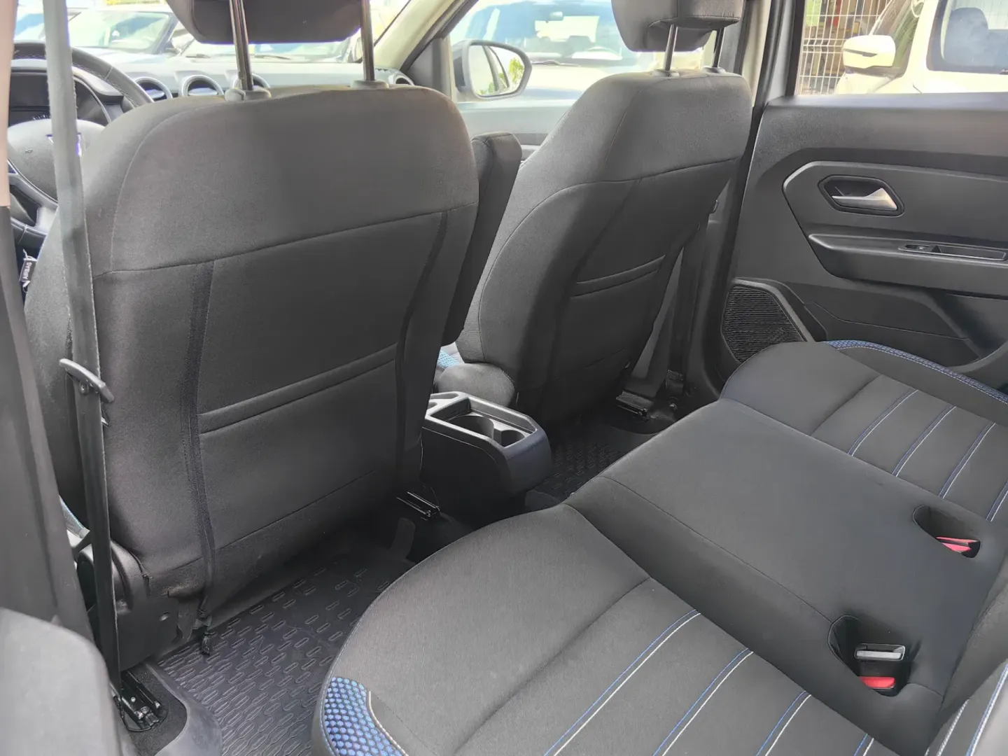 Cumpara/ Vinde online Dacia Duster 2021 SH, la cel mai bun pret pentru tine!
