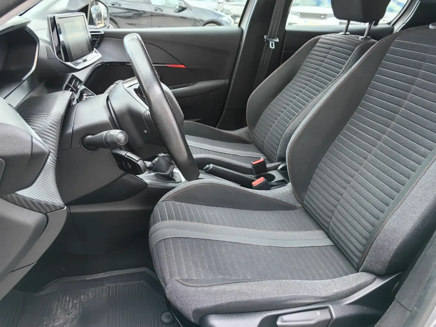 Cumpara/ Vinde online Peugeot 208 2021 SH, la cel mai bun pret pentru tine!