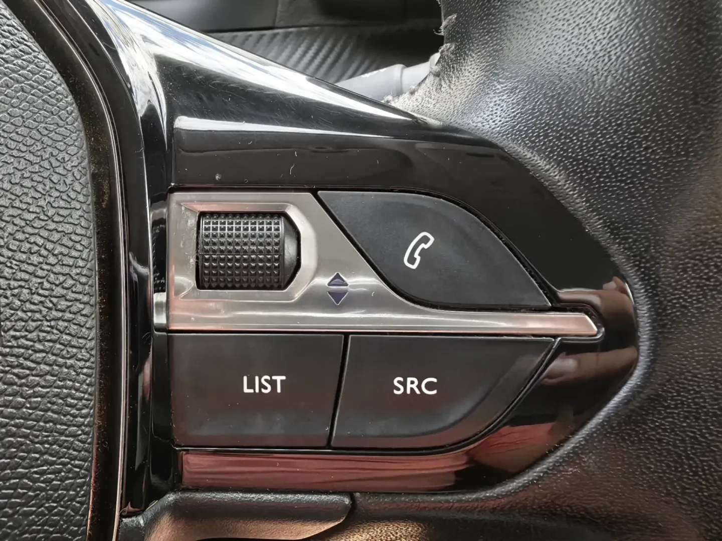 Cumpara/ Vinde online Peugeot 208 2021 SH, la cel mai bun pret pentru tine!