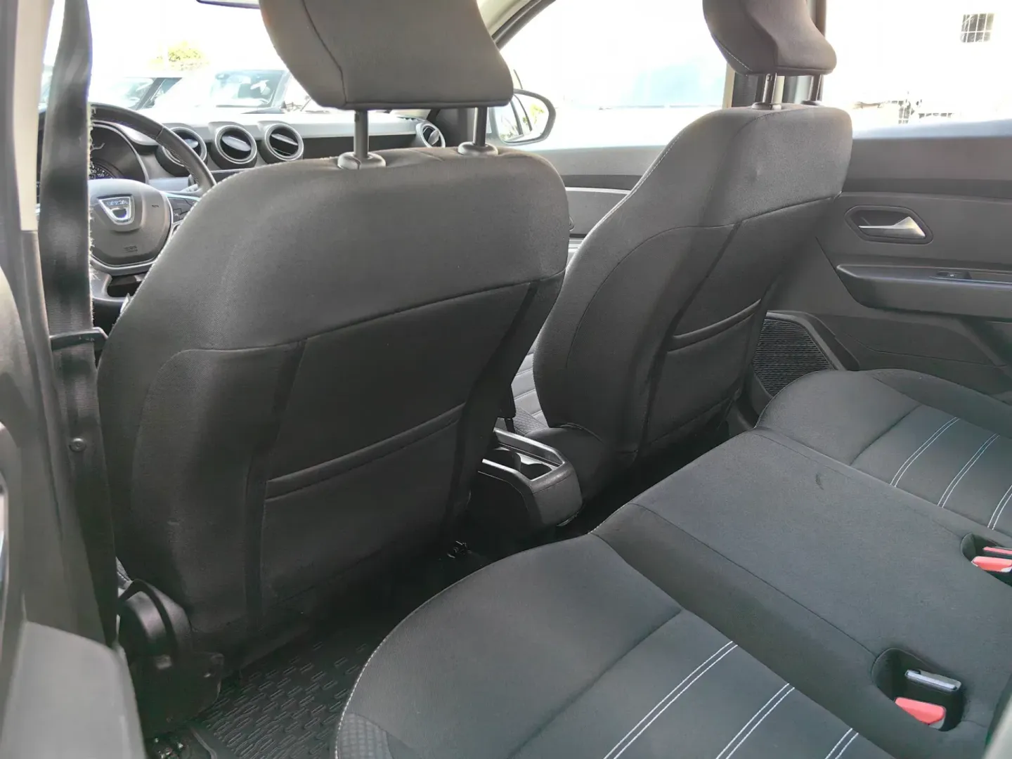 Cumpara/ Vinde online Dacia Duster 2022 SH, la cel mai bun pret pentru tine!