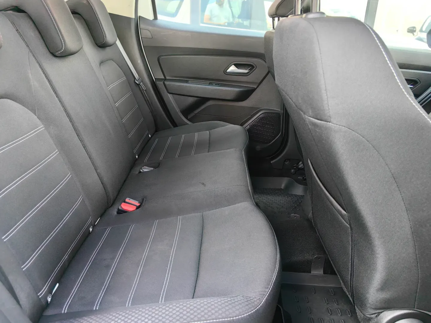 Cumpara/ Vinde online Dacia Duster 2022 SH, la cel mai bun pret pentru tine!