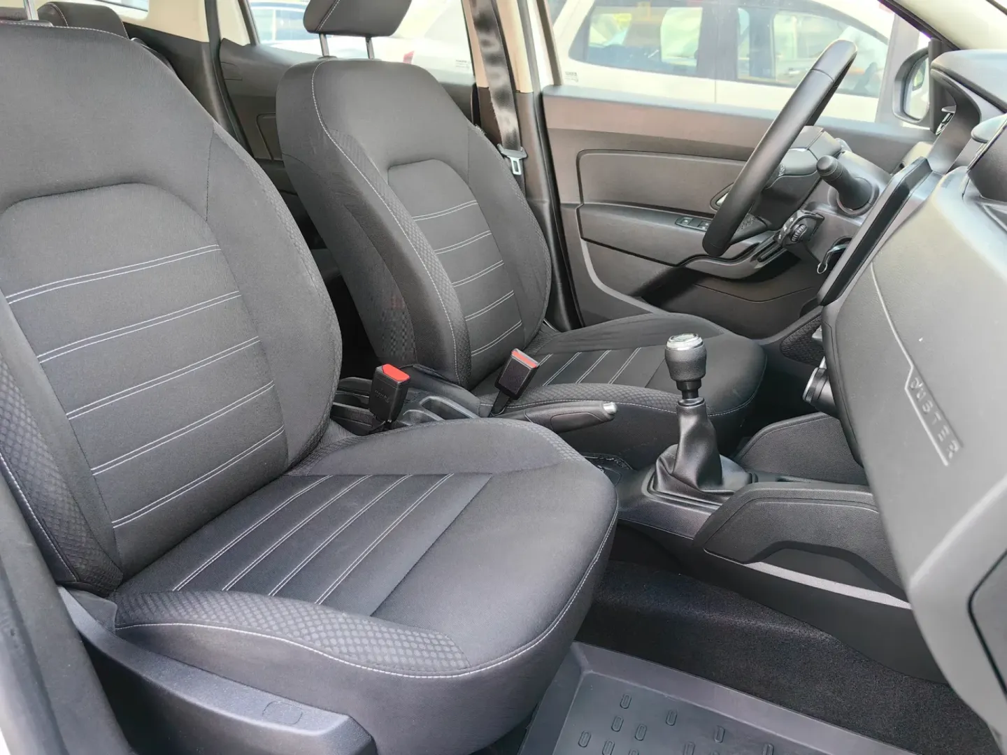 Cumpara/ Vinde online Dacia Duster 2022 SH, la cel mai bun pret pentru tine!