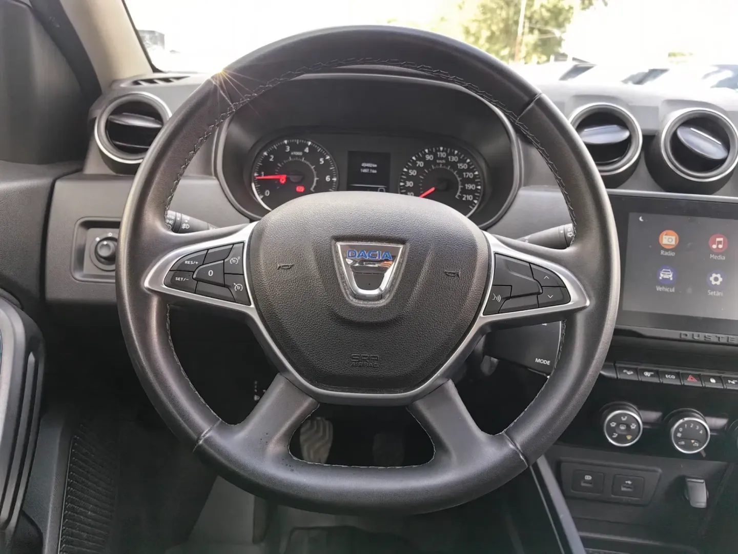Cumpara/ Vinde online Dacia Duster 2022 SH, la cel mai bun pret pentru tine!