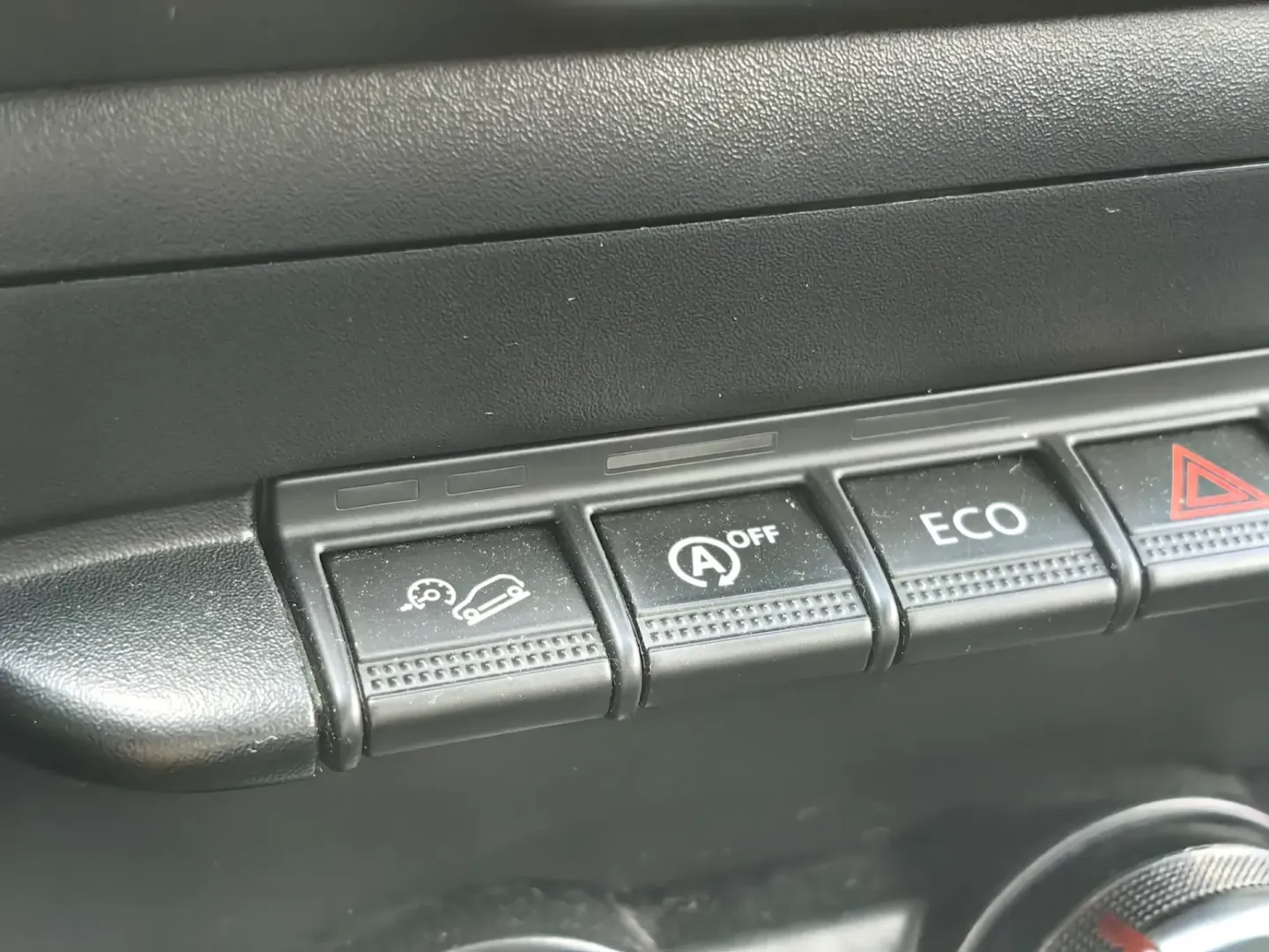 Cumpara/ Vinde online Dacia Duster 2022 SH, la cel mai bun pret pentru tine!