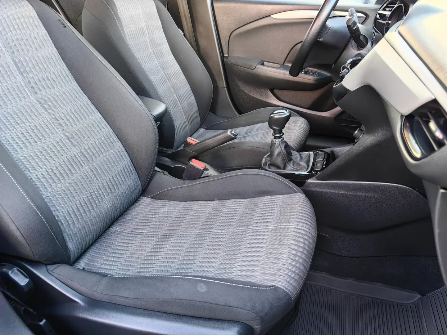 Cumpara/ Vinde online Opel Corsa 2020 SH, la cel mai bun pret pentru tine!