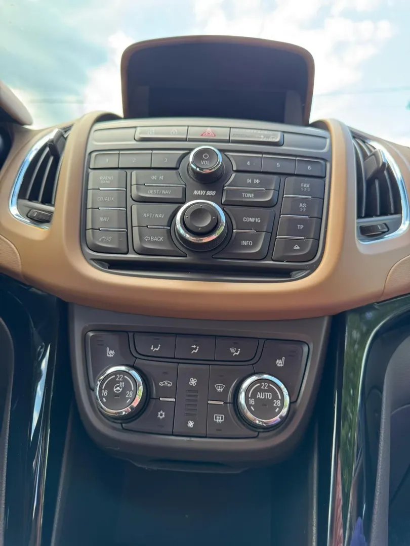Cumpara/ Vinde online Opel Zafira 2014 SH, la cel mai bun pret pentru tine!