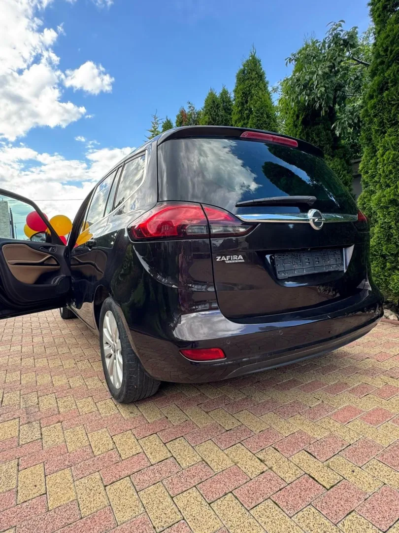 Cumpara/ Vinde online Opel Zafira 2014 SH, la cel mai bun pret pentru tine!