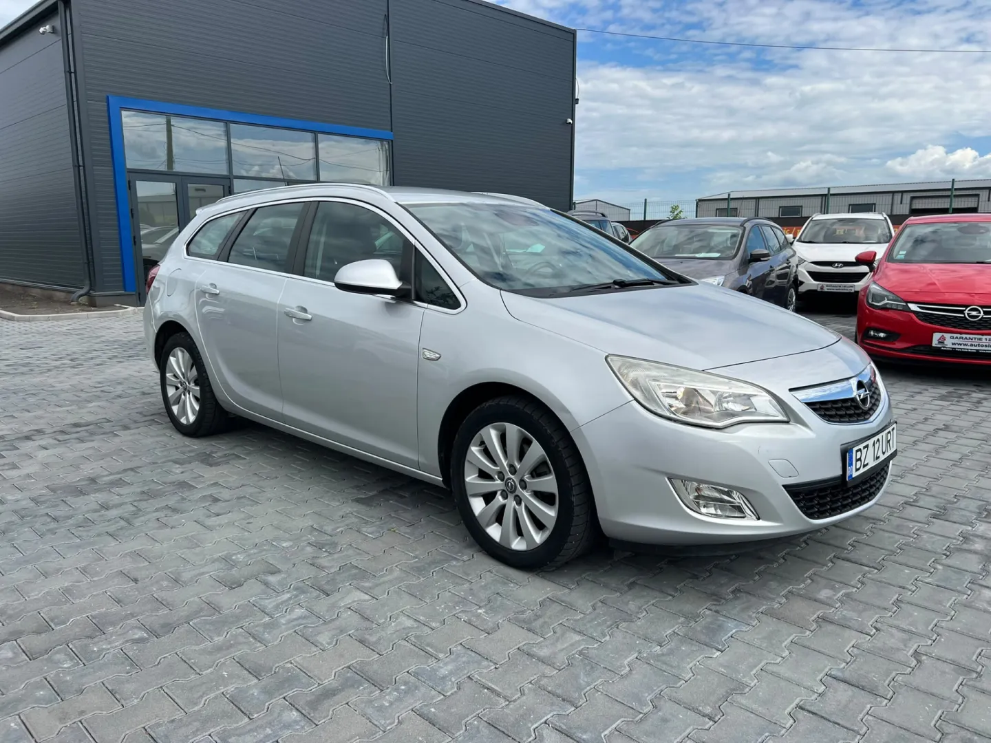 Cumpara/ Vinde online Opel Astra 2011 SH, la cel mai bun pret pentru tine!