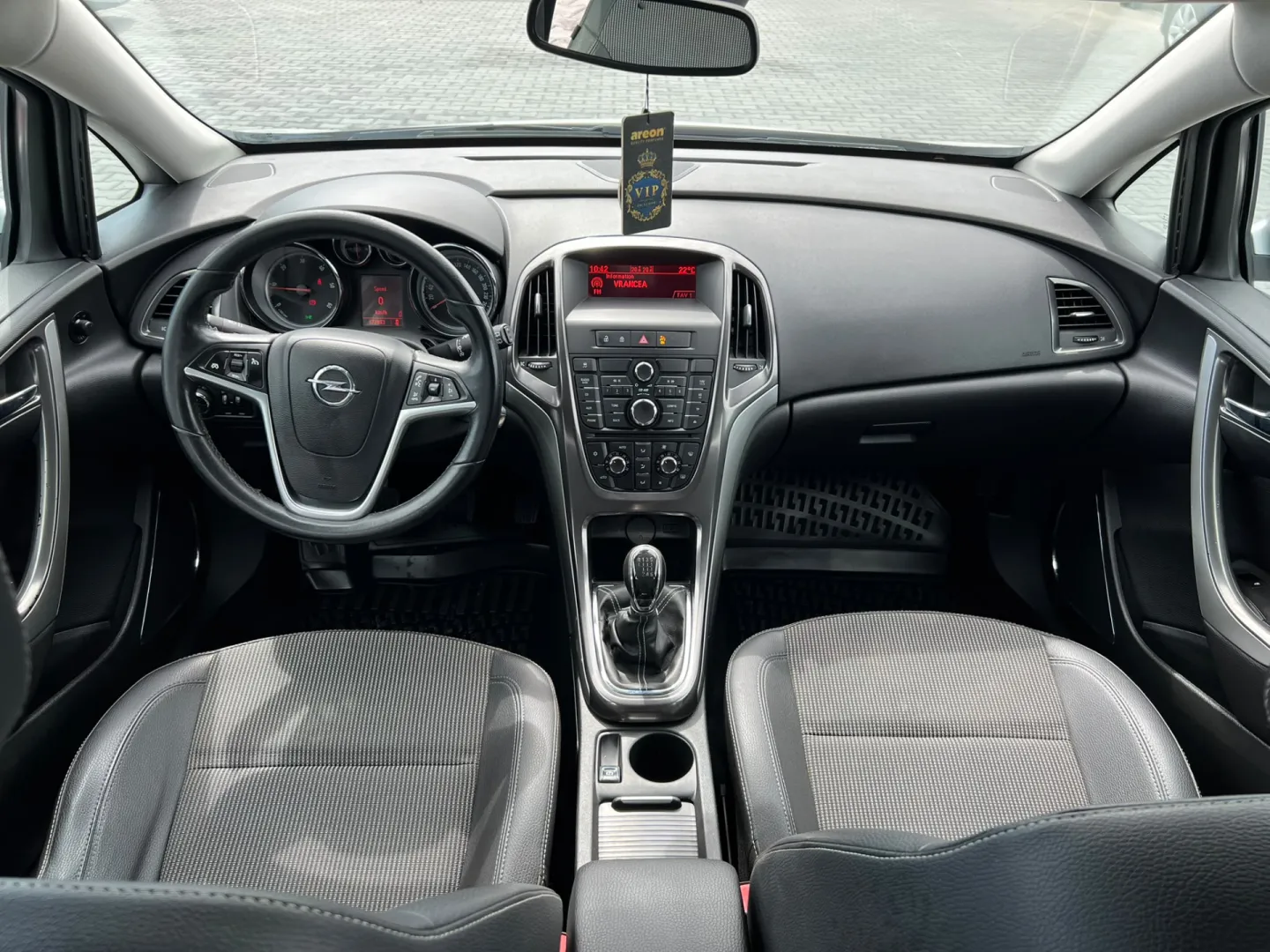Cumpara/ Vinde online Opel Astra 2011 SH, la cel mai bun pret pentru tine!