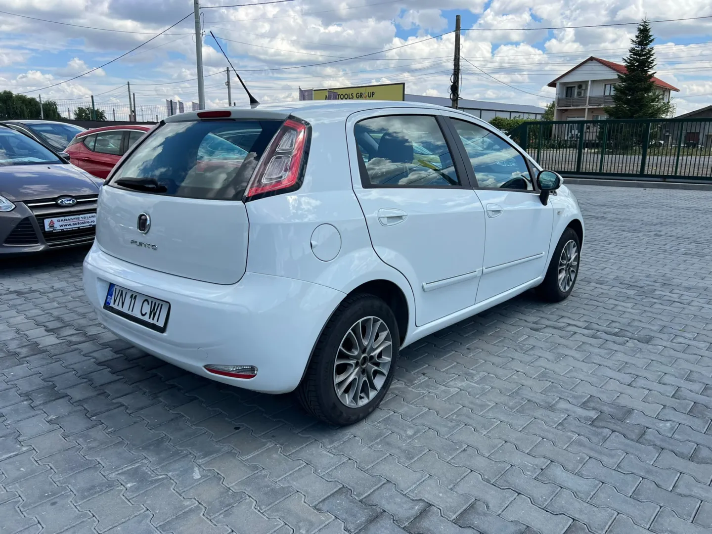 Cumpara/ Vinde online Fiat Punto 2012 SH, la cel mai bun pret pentru tine!