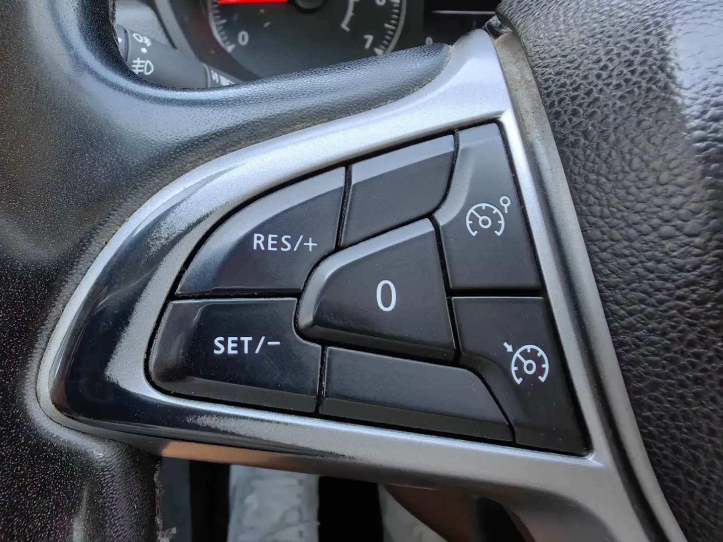 Cumpara/ Vinde online Dacia Duster 2023 SH, la cel mai bun pret pentru tine!
