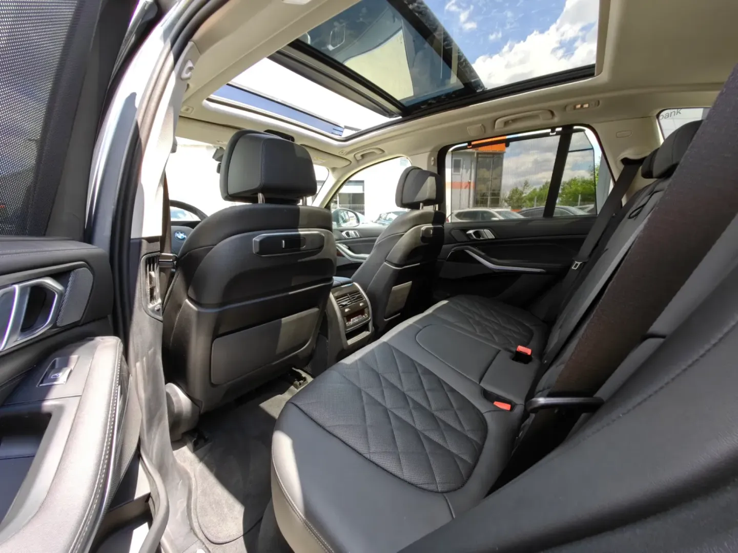 Cumpara/ Vinde online BMW X5 2023 SH, la cel mai bun pret pentru tine!