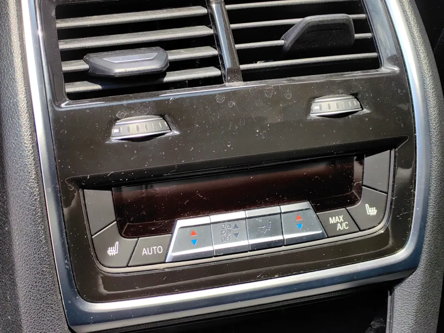 Cumpara/ Vinde online BMW X5 2023 SH, la cel mai bun pret pentru tine!