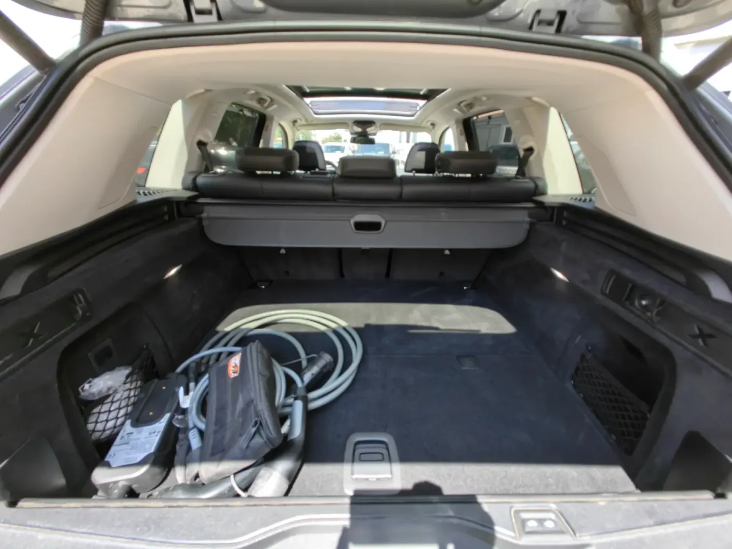 Cumpara/ Vinde online BMW X5 2023 SH, la cel mai bun pret pentru tine!
