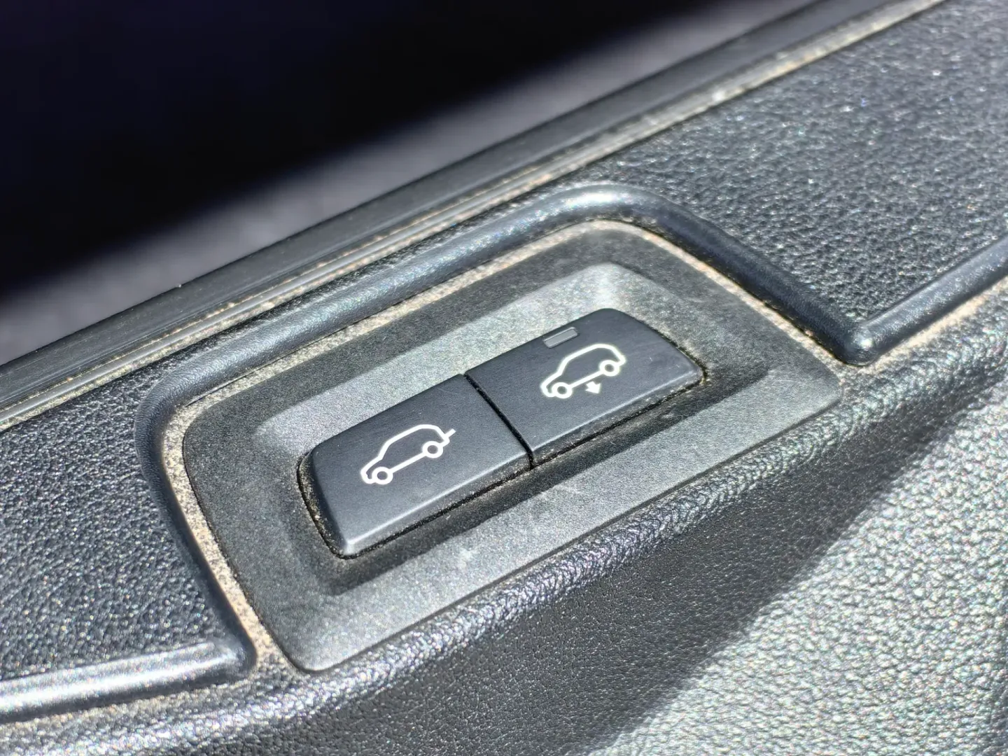 Cumpara/ Vinde online BMW X5 2023 SH, la cel mai bun pret pentru tine!