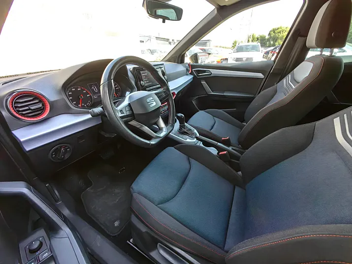 Cumpără / Vinde Seat Arona 2023 SH, la cel mai bun pret pentru tine!