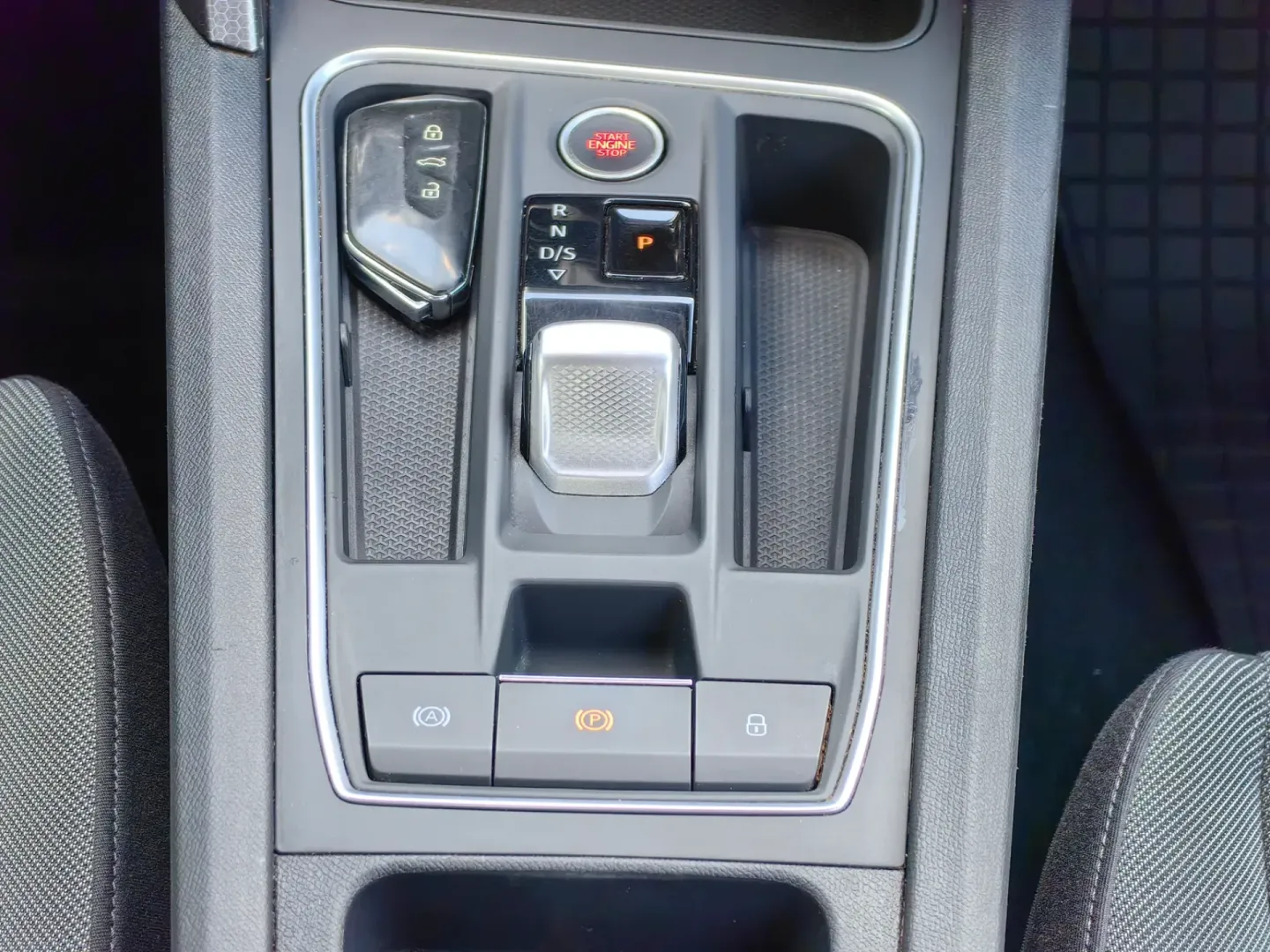Cumpara/ Vinde online Seat Leon 2021 SH, la cel mai bun pret pentru tine!