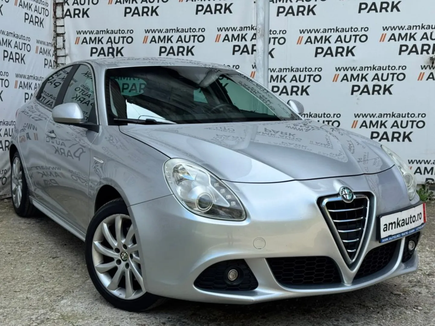 Cumpara/ Vinde online Alfa Romeo Giulietta 2012 SH, la cel mai bun pret pentru tine!