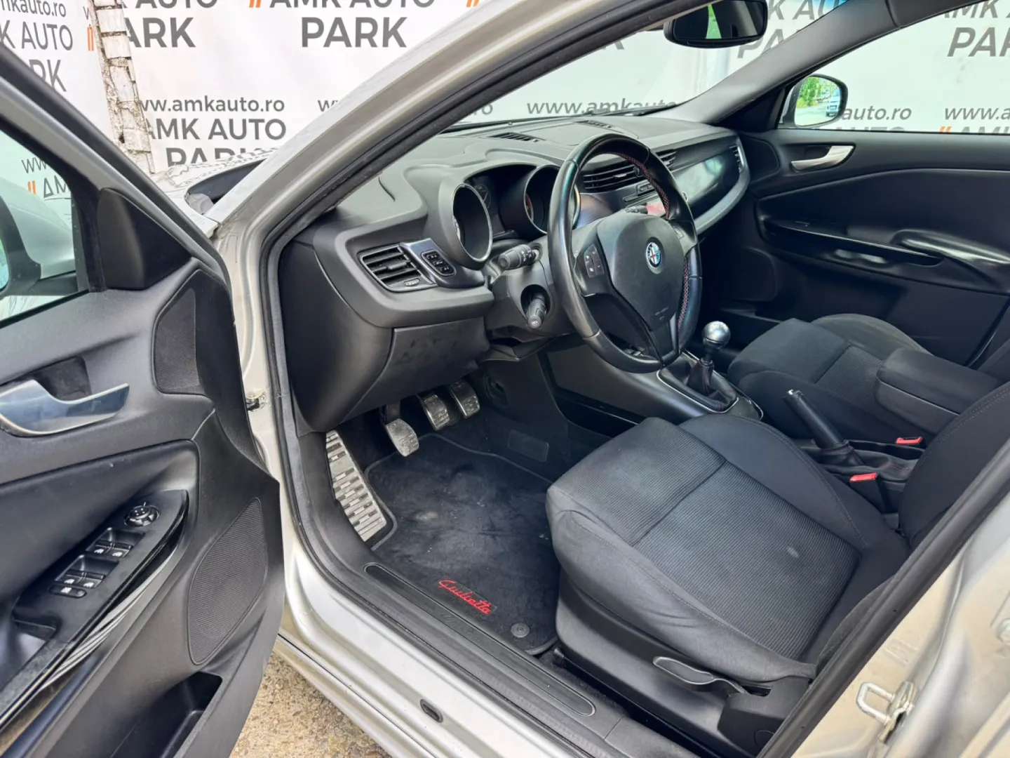 Cumpara/ Vinde online Alfa Romeo Giulietta 2012 SH, la cel mai bun pret pentru tine!
