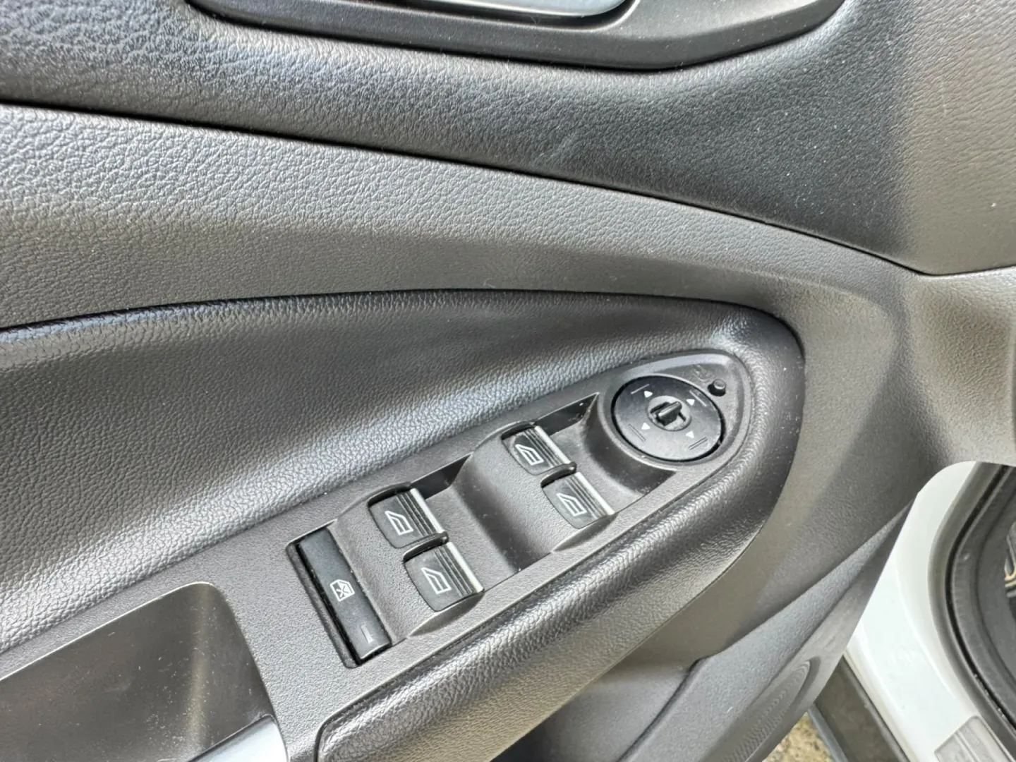 Cumpara/ Vinde online Ford Kuga 2015 SH, la cel mai bun pret pentru tine!