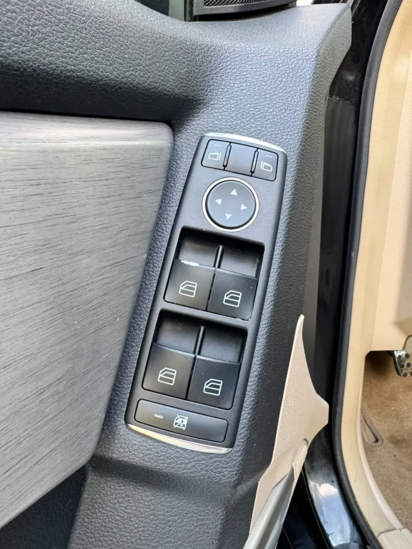 Cumpara/ Vinde online Mercedes-Benz GLK-Class 2011 SH, la cel mai bun pret pentru tine!