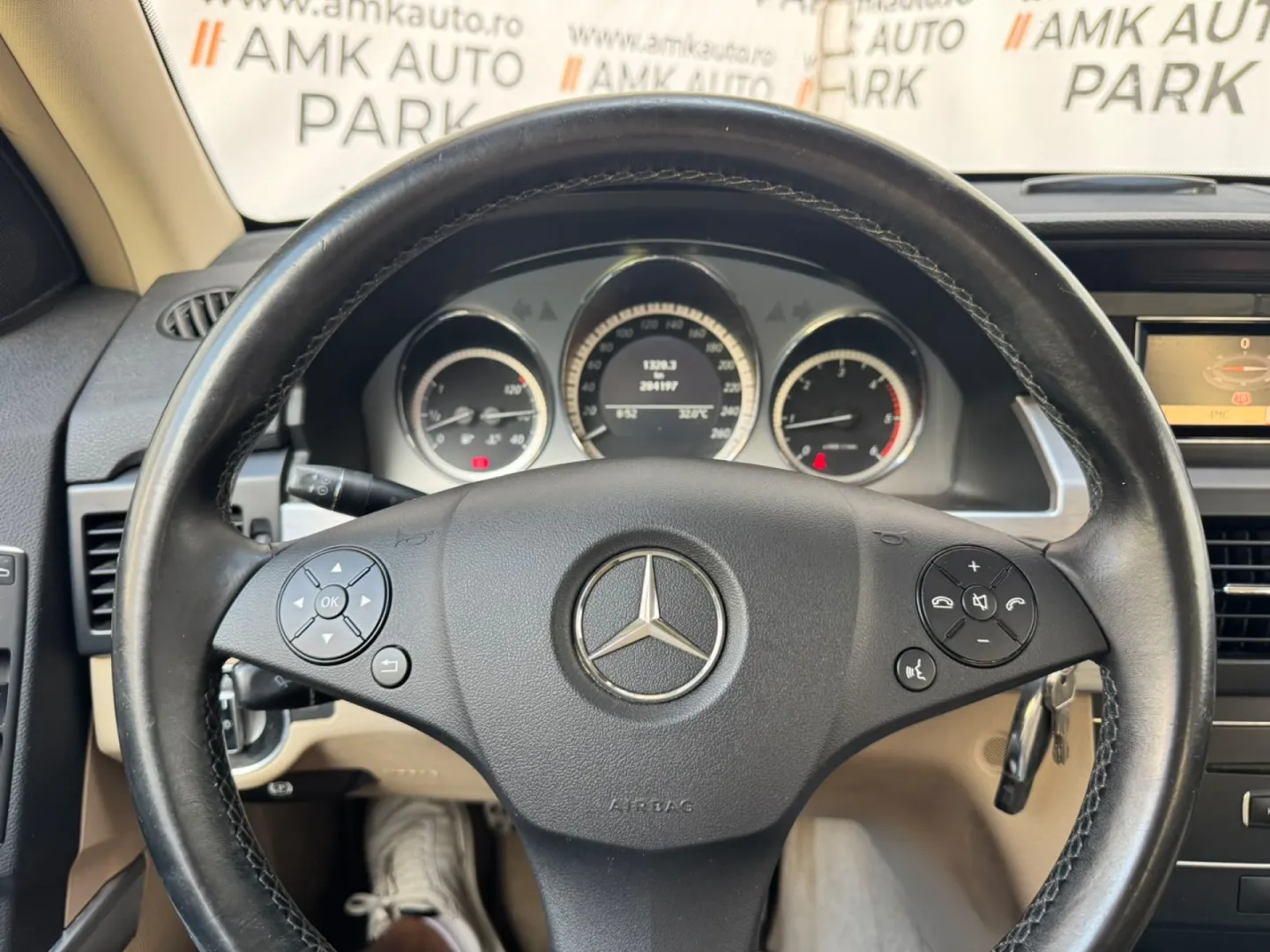 Cumpara/ Vinde online Mercedes-Benz GLK-Class 2011 SH, la cel mai bun pret pentru tine!