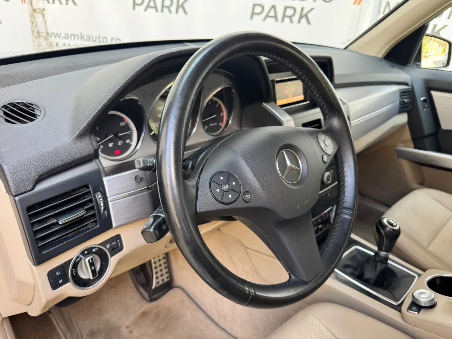 Cumpara/ Vinde online Mercedes-Benz GLK-Class 2011 SH, la cel mai bun pret pentru tine!