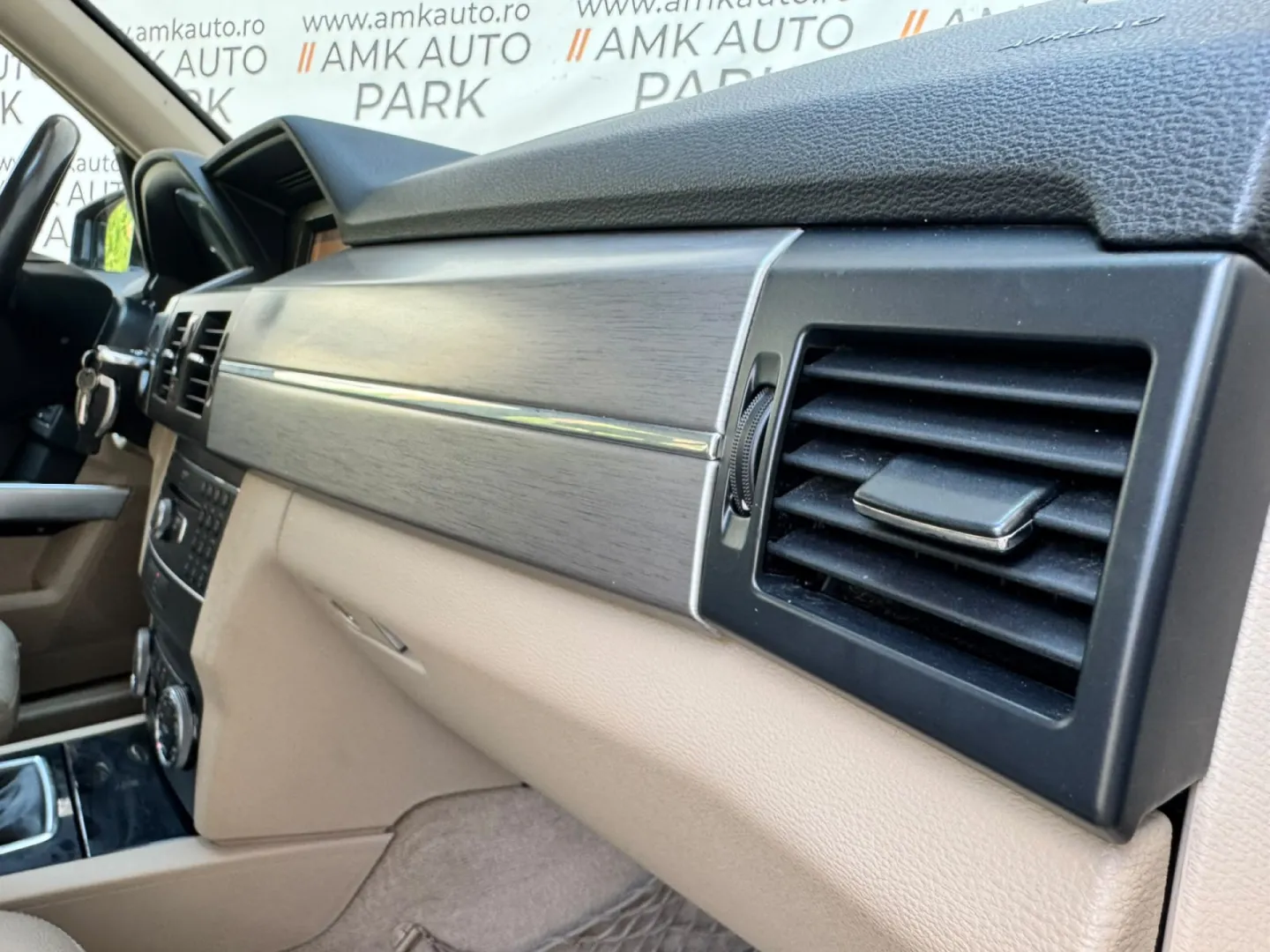 Cumpara/ Vinde online Mercedes-Benz GLK-Class 2011 SH, la cel mai bun pret pentru tine!