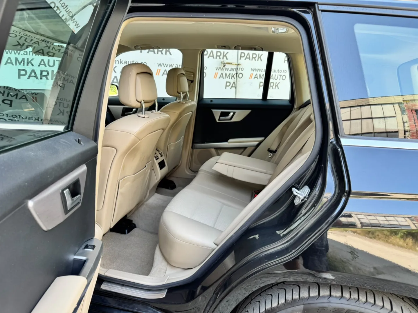 Cumpara/ Vinde online Mercedes-Benz GLK-Class 2011 SH, la cel mai bun pret pentru tine!