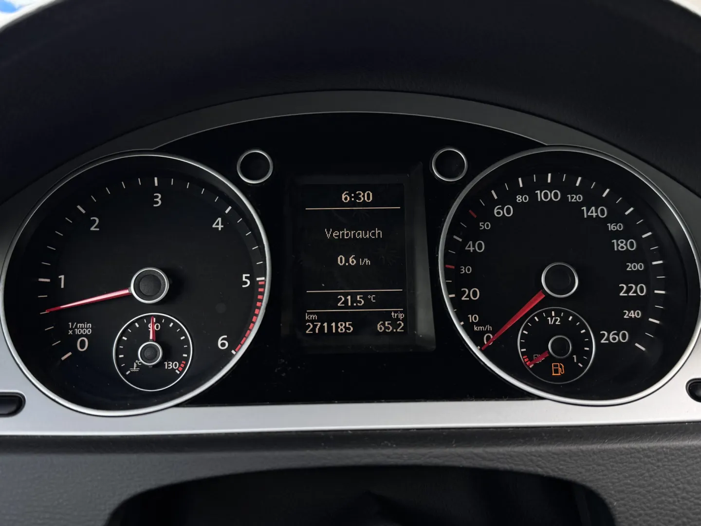 Cumpara/ Vinde online Volkswagen Passat 2009 SH, la cel mai bun pret pentru tine!