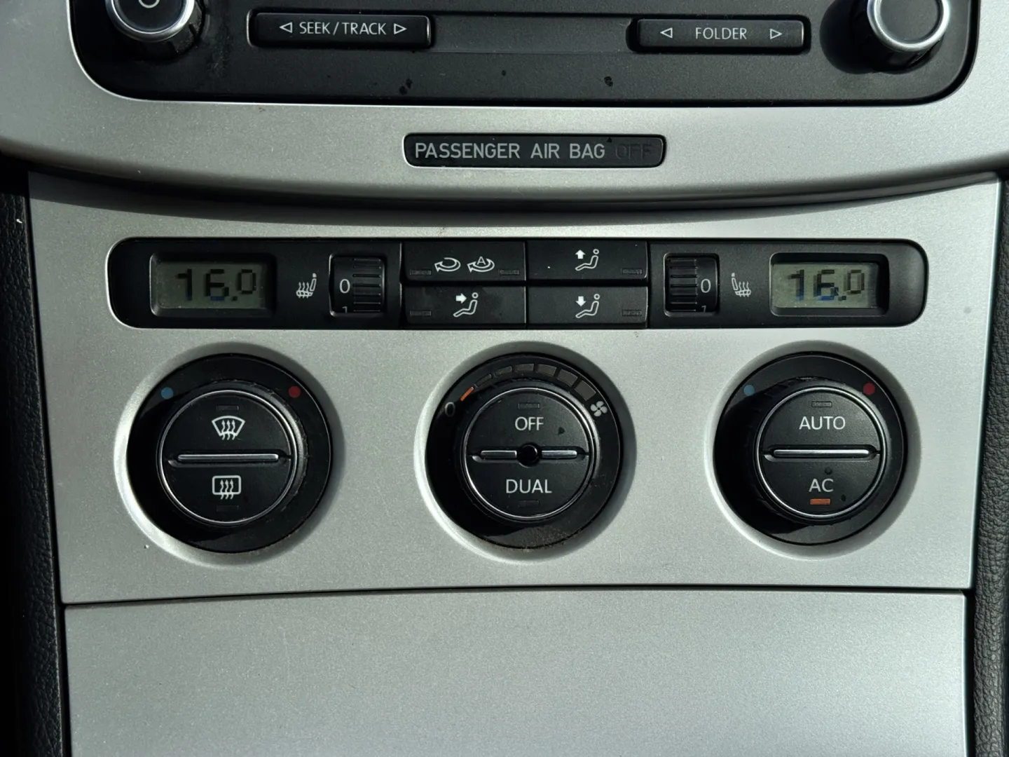 Cumpara/ Vinde online Volkswagen Passat 2009 SH, la cel mai bun pret pentru tine!