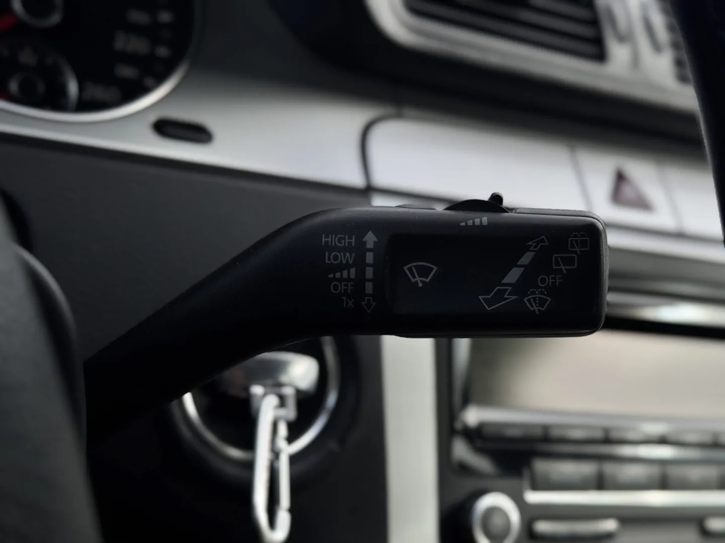 Cumpara/ Vinde online Volkswagen Passat 2009 SH, la cel mai bun pret pentru tine!