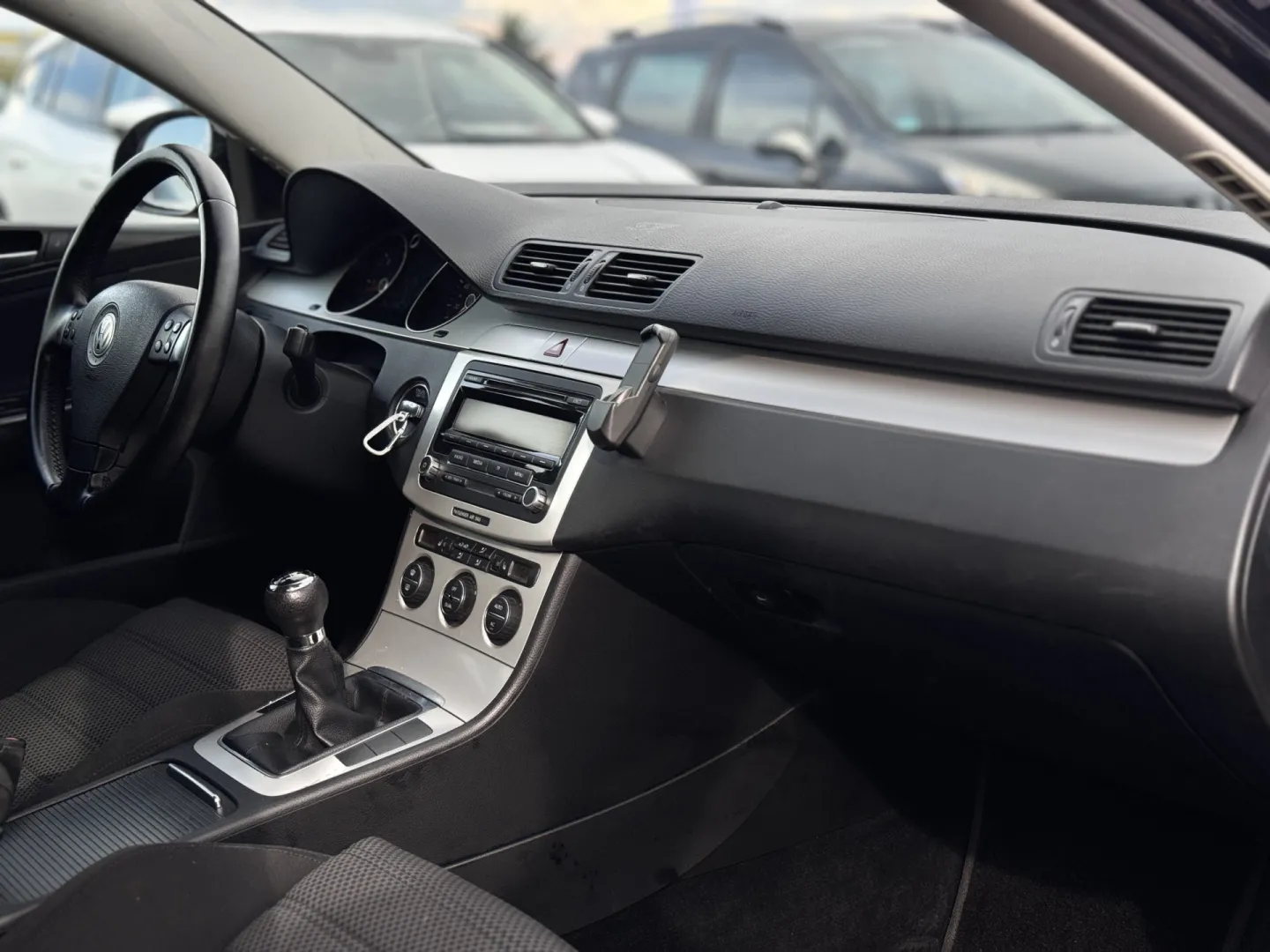 Cumpara/ Vinde online Volkswagen Passat 2009 SH, la cel mai bun pret pentru tine!