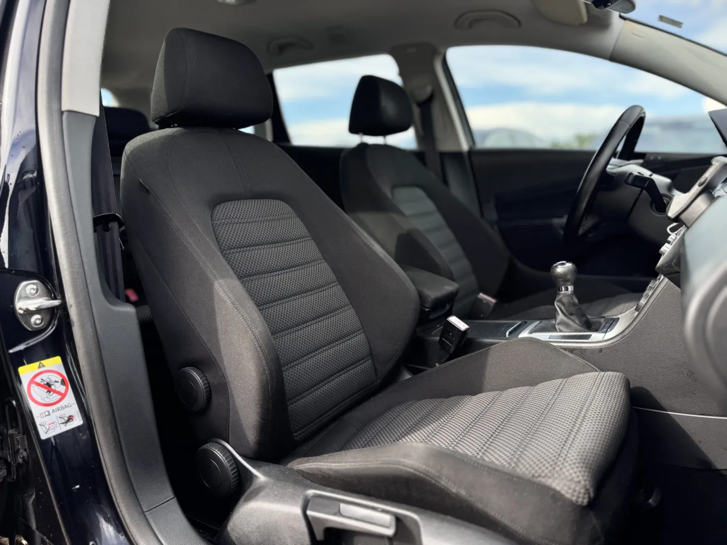 Cumpara/ Vinde online Volkswagen Passat 2009 SH, la cel mai bun pret pentru tine!