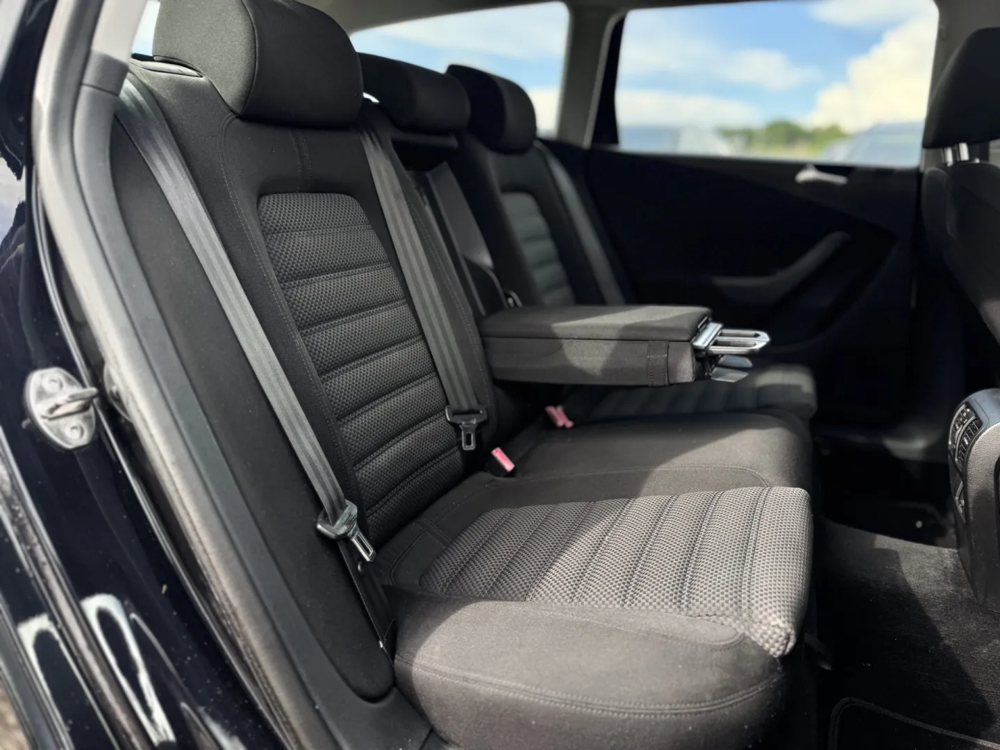 Cumpara/ Vinde online Volkswagen Passat 2009 SH, la cel mai bun pret pentru tine!