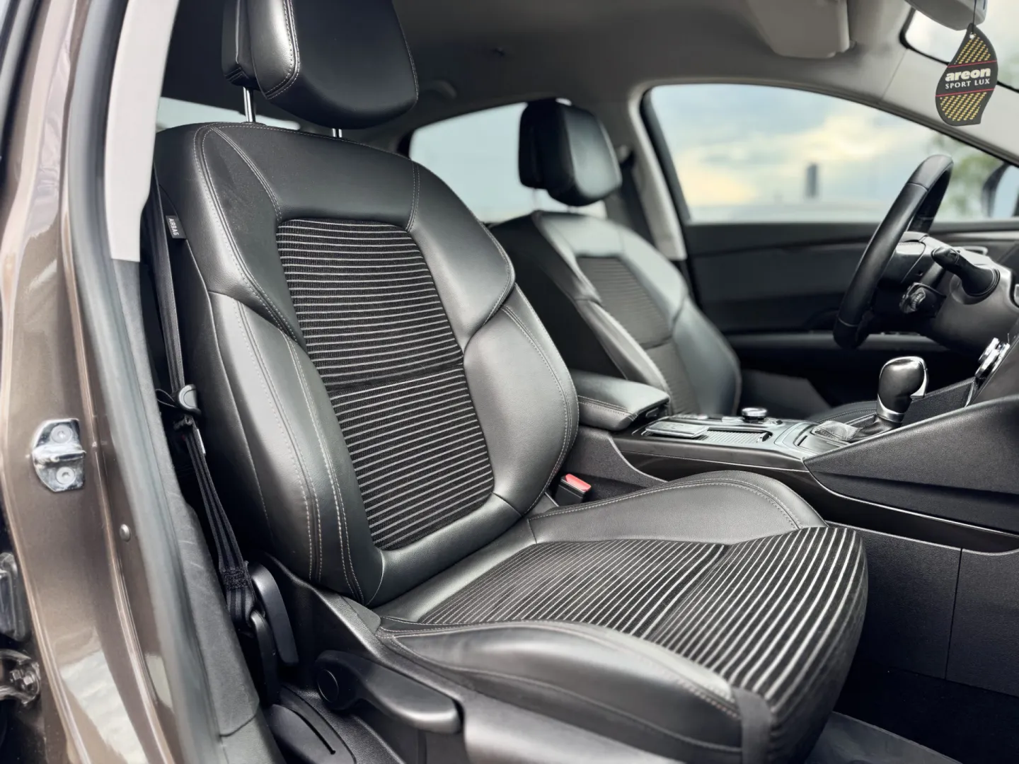 Cumpara/ Vinde online Renault  Talisman 2016 SH, la cel mai bun pret pentru tine!