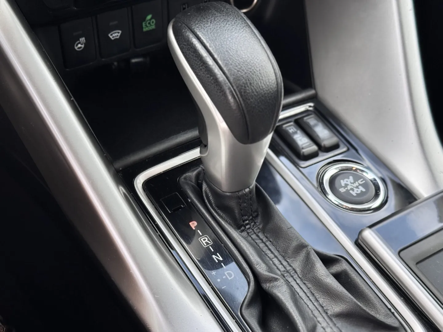 Cumpara/ Vinde online Mitsubishi Eclipse Cross 2019 SH, la cel mai bun pret pentru tine!