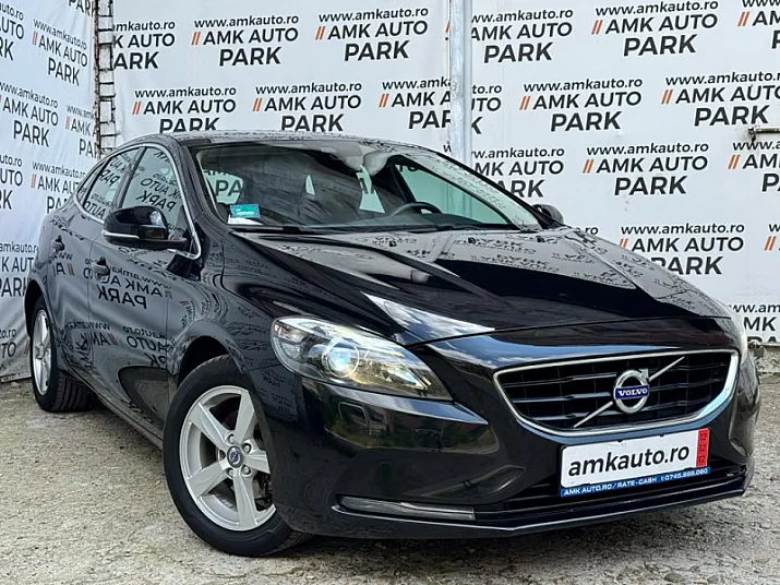 Cumpără / Vinde Volvo V40 2012 SH, la cel mai bun pret pentru tine!