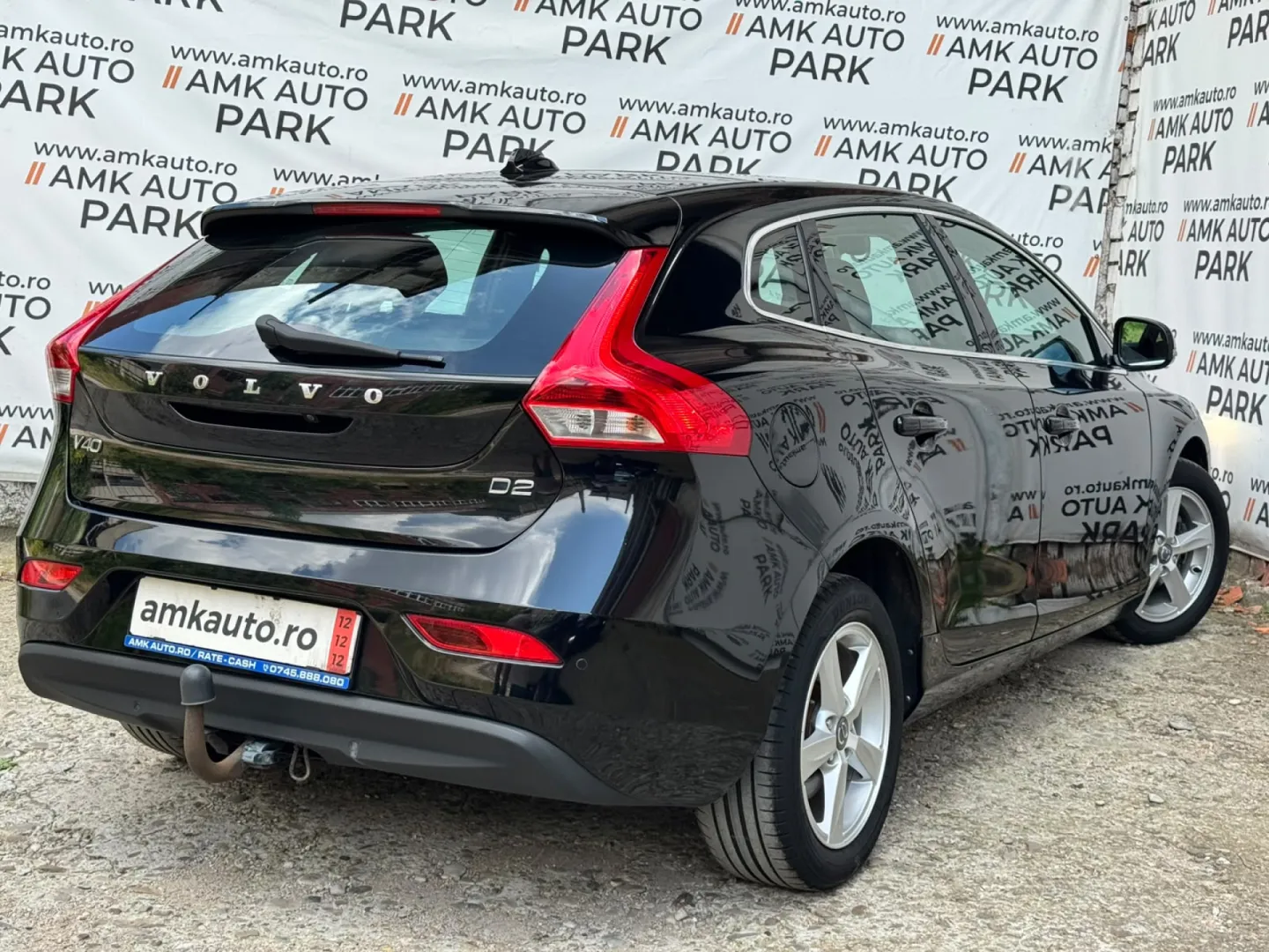 Cumpara/ Vinde online Volvo V40 2012 SH, la cel mai bun pret pentru tine!