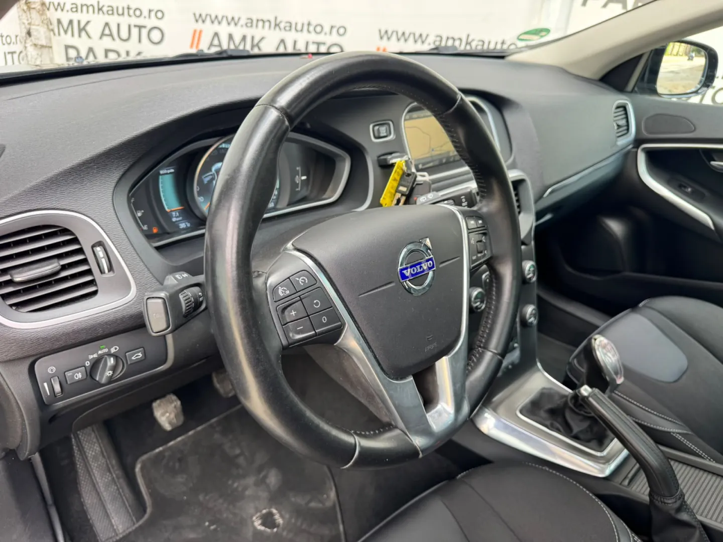 Cumpara/ Vinde online Volvo V40 2012 SH, la cel mai bun pret pentru tine!