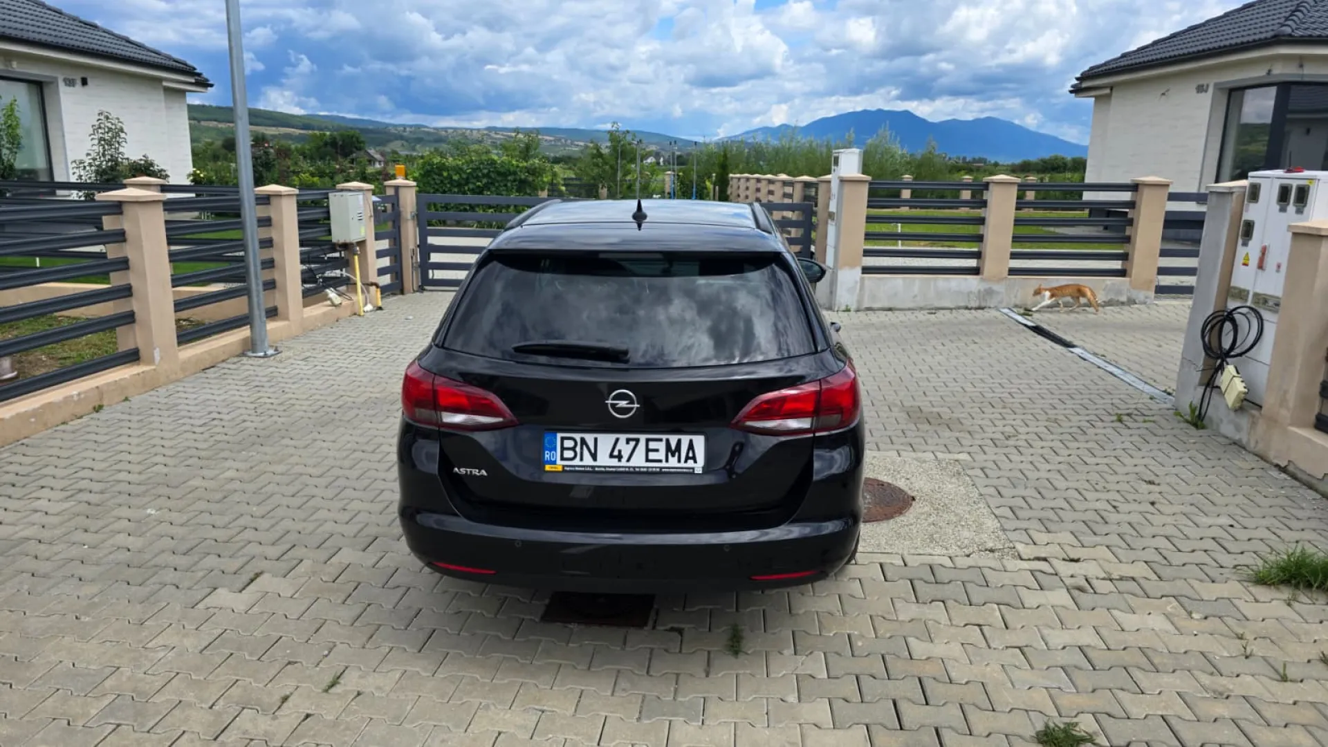 Cumpara/ Vinde online Opel Astra 2017 SH, la cel mai bun pret pentru tine!